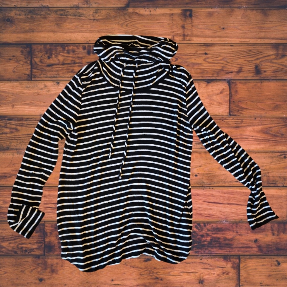Turtle neck shirt